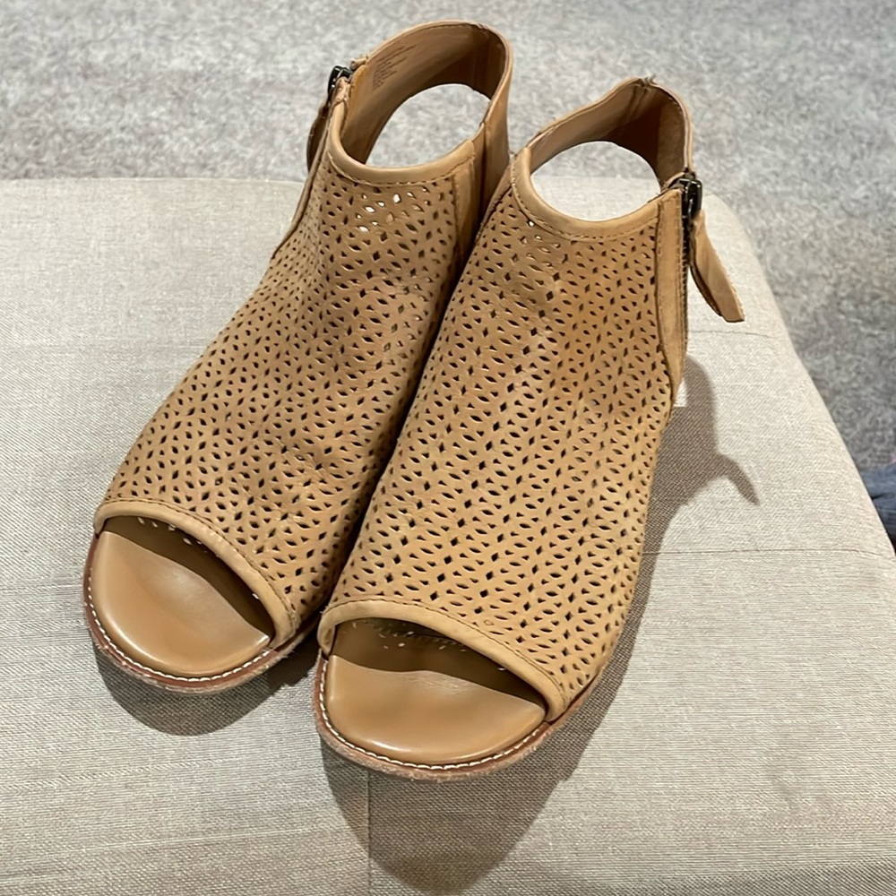 Sofft Leather Sandals